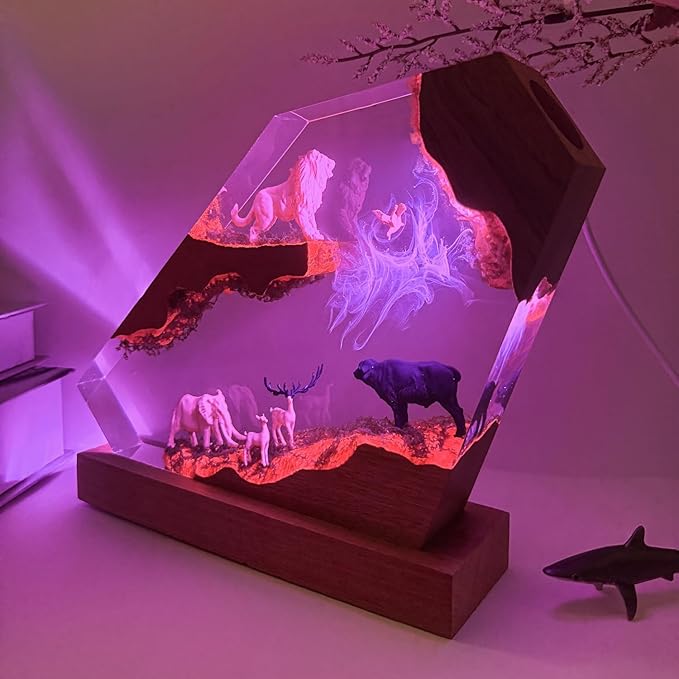 Handmade 3D Lion Resin Lamp,The King of The Forest Figurine Lamp, Animals Resin Night Light with RGB LED Light, Home Office Decor, Unique Anime Gifts for Him Her Kids on Birthday Holiday (8" x 5")
