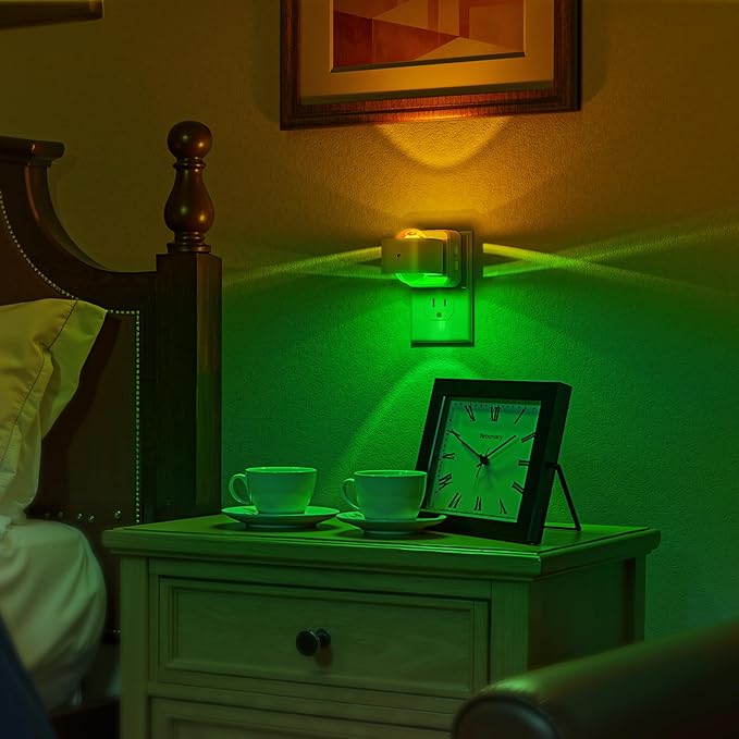 Briignite Night Light Projector, RGB Color Changing Night Light for Kids, 180° Rotating Night Lights Plug into Wall, Dusk to Dawn Sensor, RGB Ambient Lighting for Gaming Room Bathroom Gifts, White